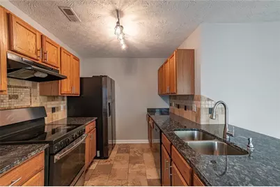 5550 Strathmoor Manor Circle, Lithonia, GA 30058 - Photo 10