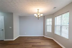 5550 Strathmoor Manor Cir, Lithonia, GA 30058 - Photo 8