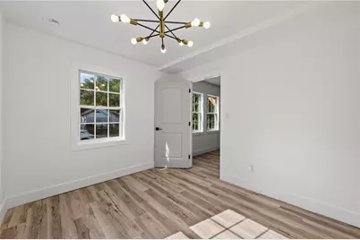 1046 Cheaves Street, Forest Park, GA 30297 - Photo 10