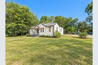1046 Cheaves Street, Forest Park, GA 30297 - Photo 2