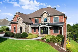 4645 Manor Dr, Gainesville, GA 30506 - Photo 2