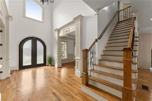 4645 Manor Dr, Gainesville, GA 30506 - Photo 8