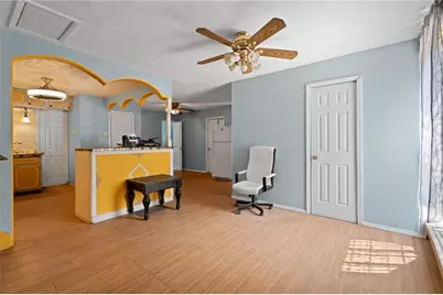 6186 Holiday Boulevard, Forest Park, GA 30297 - Photo 8