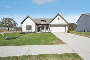 772 Secret Garden Ln, Dacula, GA 30019 - Photo 2