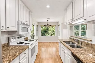 18 Normandy Ct NE, Atlanta, GA 30324 - Photo 18