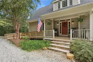 907 Rainbow Cir, Cleveland, GA 30528 - Photo 14