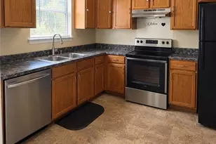 5896 Trent Walk Dr, Lithonia, GA 30038 - Photo 4