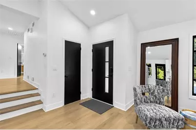 2546 Skyland Trail NE, Atlanta, GA 30319 - Photo 8