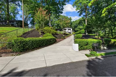 2546 Skyland Trail NE, Atlanta, GA 30319 - Photo 6