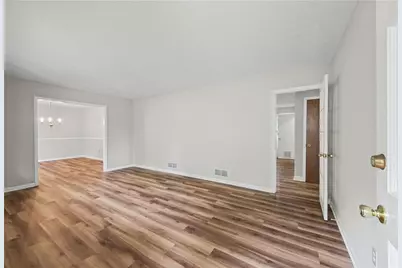 3915 Green Forest Lane SE, Smyrna, GA 30082 - Photo 6