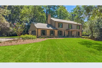 3829 Fox Hills Drive SE, Marietta, GA 30067 - Photo 2