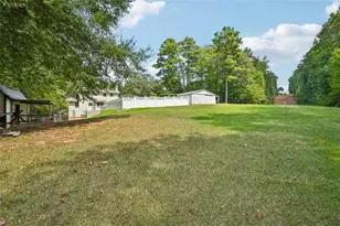 6092 Lakeshore Dr, Mableton, GA 30126 - Photo 52