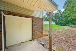 6092 Lakeshore Dr, Mableton, GA 30126 - Photo 48