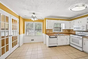 6092 Lakeshore Dr, Mableton, GA 30126 - Photo 14