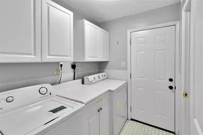 1857 Fern Creek Lane NE, Atlanta, GA 30329 - Photo 28