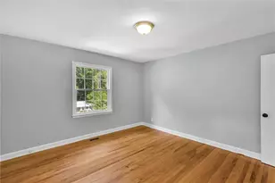 1857 Fern Creek Ln NE, Atlanta, GA 30329 - Photo 18