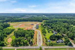 395 Atlas Ln, Winder, GA 30680 - Photo 10