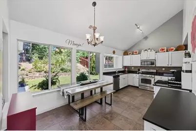 2263 Collinworth Drive, Marietta, GA 30062 - Photo 4