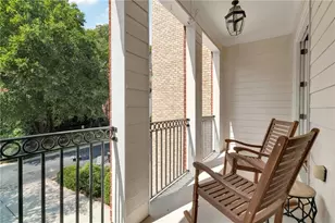 5935 Reddington Way, Sandy Springs, GA 30328 - Photo 8