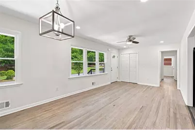 126 Meadow Park Lane SW, Atlanta, GA 30315 - Photo 6
