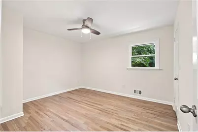 126 Meadow Park Lane SW, Atlanta, GA 30315 - Photo 22