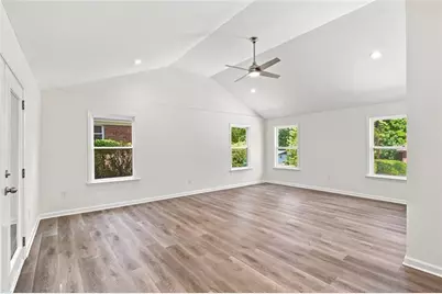 126 Meadow Park Lane SW, Atlanta, GA 30315 - Photo 10