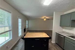 1201 Oakland Dr, Monroe, GA 30655 - Photo 8