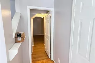 200 Abbotts Mill Dr, Johns Creek, GA 30097 - Photo 10