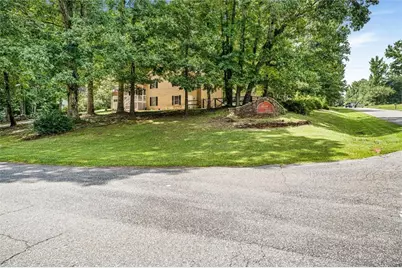 1601 River Glen Road, Auburn, GA 30011 - Photo 4