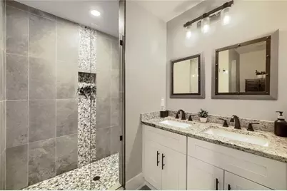 654 Gillette Avenue SW, Atlanta, GA 30310 - Photo 16