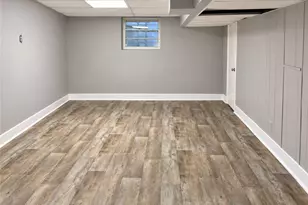 567 Center Hill Ave NW, Atlanta, GA 30318 - Photo 16