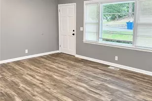 567 Center Hill Ave NW, Atlanta, GA 30318 - Photo 14
