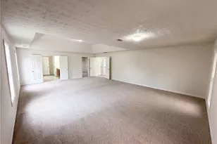 910 Paper Creek Dr, Lawrenceville, GA 30046 - Photo 4