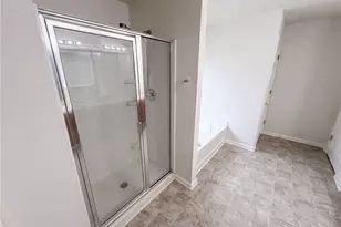 910 Paper Creek Dr, Lawrenceville, GA 30046 - Photo 18