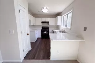 1337 Parkside Club Dr, Lawrenceville, GA 30044 - Photo 6