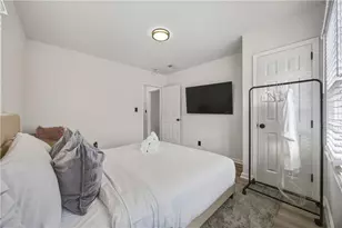951 Lawton St SW, Atlanta, GA 30310 - Photo 8