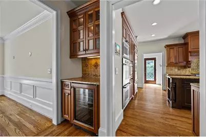 5545 Stoneleigh Drive, Suwanee, GA 30024 - Photo 12