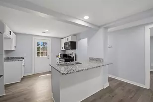 2040 Penelope St NW, Atlanta, GA 30314 - Photo 16