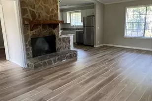 2121 Wood Ct, Marietta, GA 30062 - Photo 4