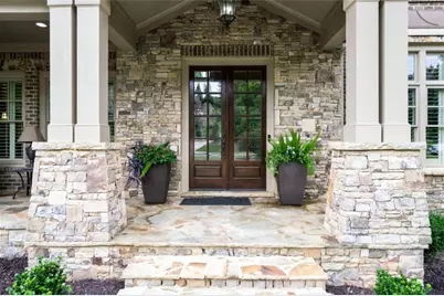 1815 Turnberry Avenue, Suwanee, GA 30024 - Photo 2