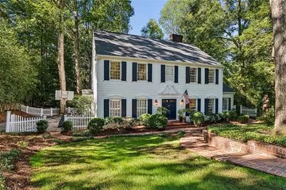 2340 Christophers Walk NW, Atlanta, GA 30327 - Photo 2