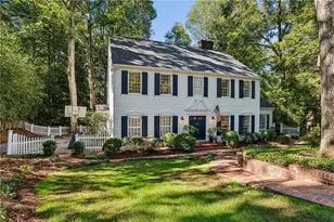 2340 Christophers Walk NW, Atlanta, GA 30327 - Photo 2