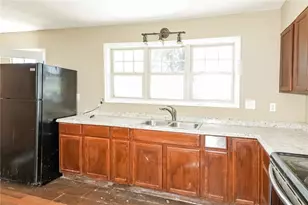 2325 E Hill Way, Norcross, GA 30071 - Photo 10