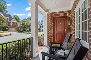 1138 Fairway Gardens NE, Brookhaven, GA 30319 - Photo 4
