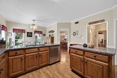 2078 Lakewood Circle SW, Grayson, GA 30017 - Photo 16