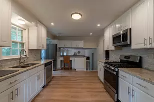 539 Fond Du Lac Dr, Stone Mountain, GA 30088 - Photo 4