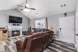 601 Skyland Ct, Winder, GA 30680 - Photo 4