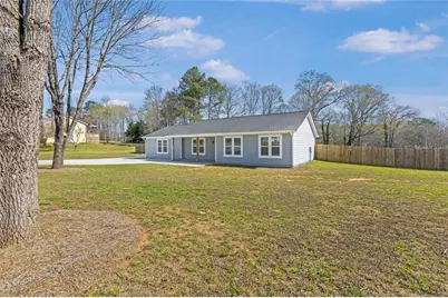 2001 Raymonds Drive, Loganville, GA 30052 - Photo 2