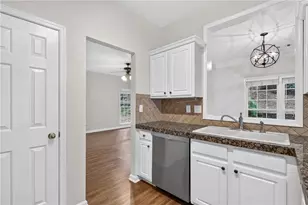 2838 Winter Rose Ct, Dunwoody, GA 30360 - Photo 10