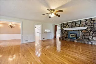 1977 Johnson Ferry Rd, Marietta, GA 30062 - Photo 4